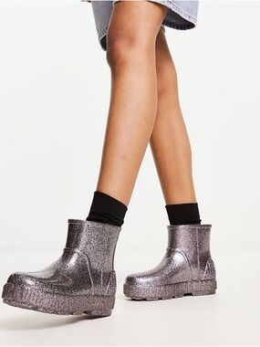 Ugg drizlita glitter wellie boots Size 6